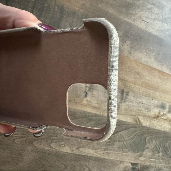 Gucci phone cover - Picture 5 of 10